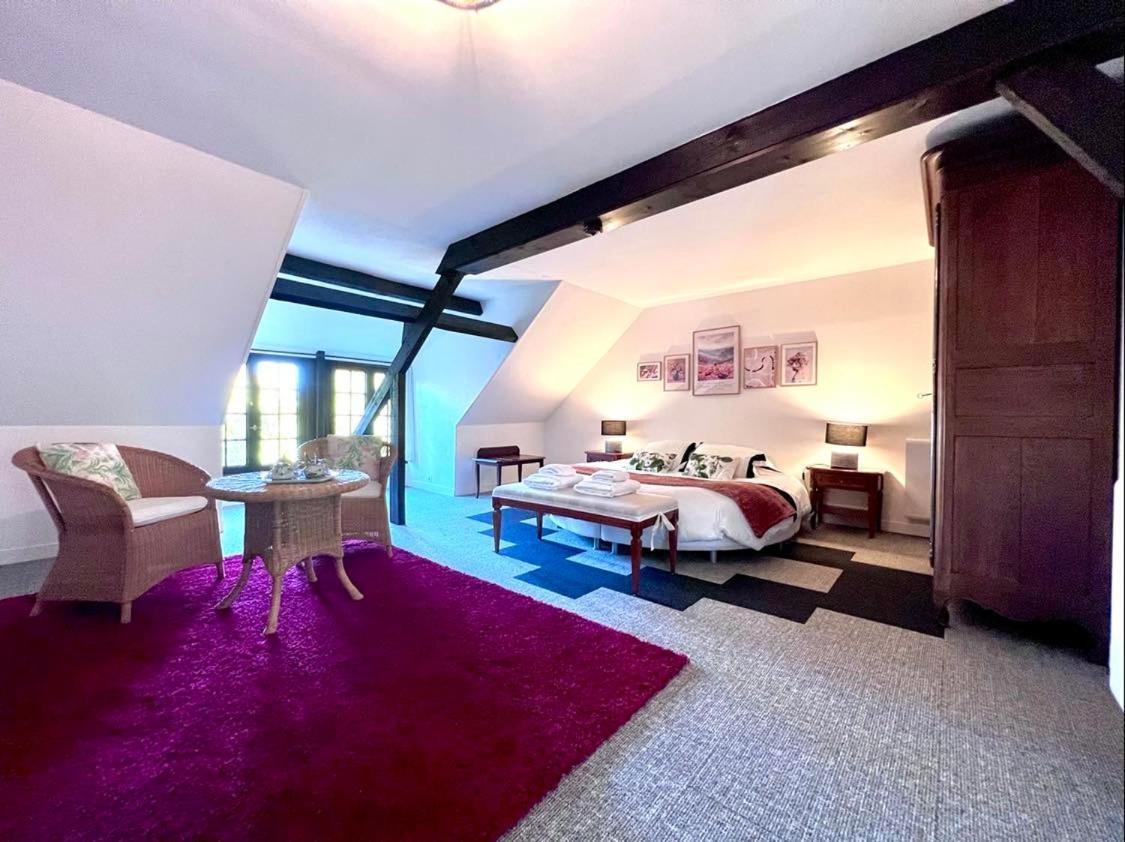 Le Domaine Du Moulin Foulon Hotell Essay Eksteriør bilde