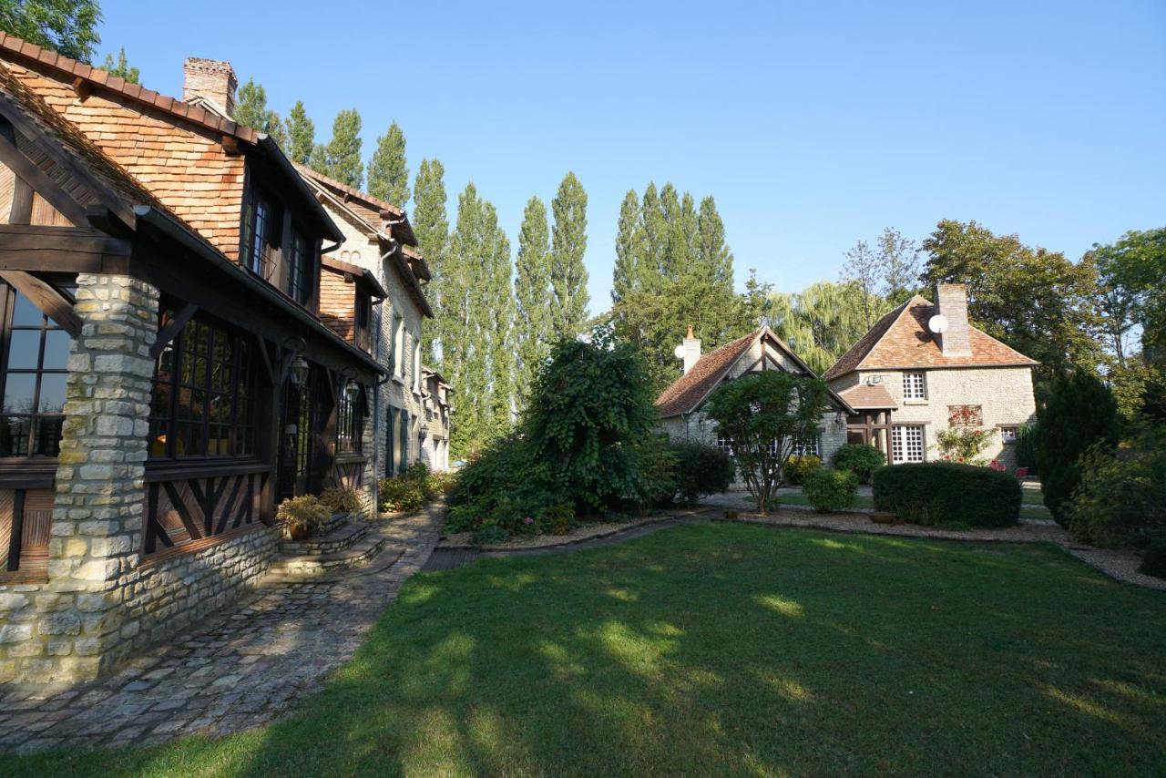 Le Domaine Du Moulin Foulon Hotell Essay Eksteriør bilde