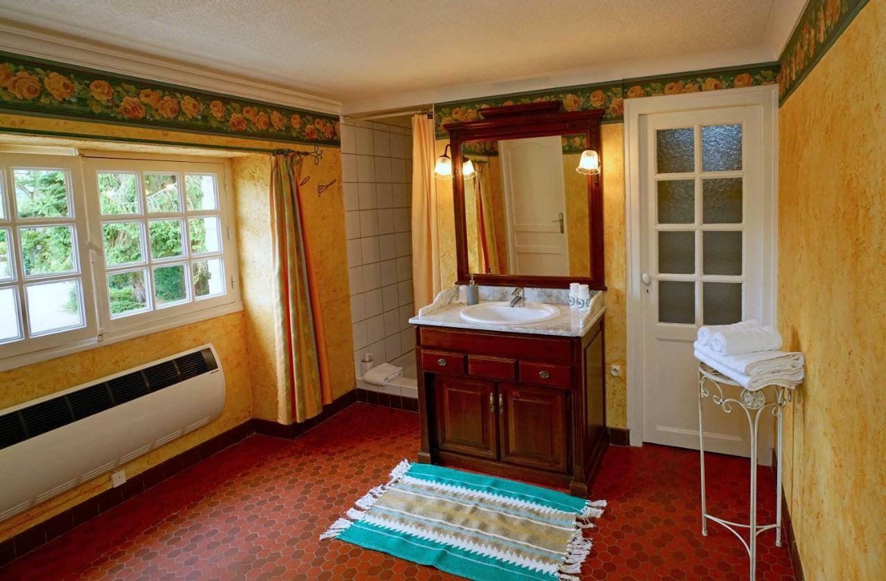 Le Domaine Du Moulin Foulon Hotell Essay Eksteriør bilde