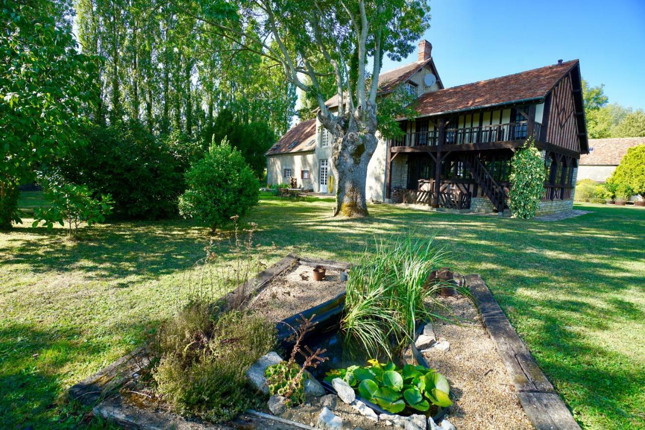 Le Domaine Du Moulin Foulon Hotell Essay Eksteriør bilde